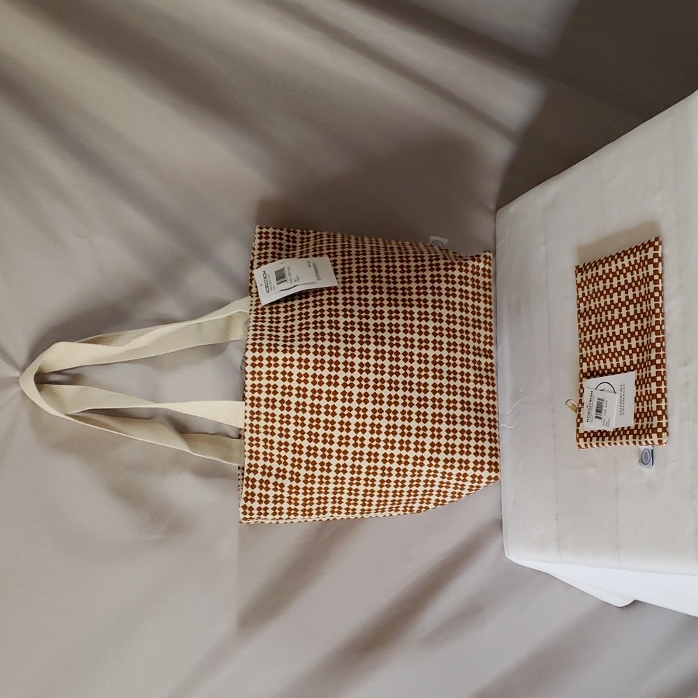 NEW Dance Happy Limited Edition Giada Wide Tote and matching cosmetic bag